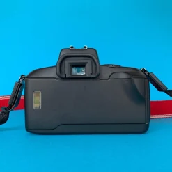 Canon EOS 750 Fully Auto SLR 35mm Film Camera with 35mm-105mm Zoom Lens