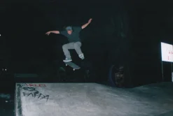 Canon EOS 750 Fully Auto SLR 35mm Film Camera with 35mm-105mm Zoom Lens