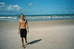 Canon Sure Shot 76 Zoom 35mm Film Camera Point and Shoot