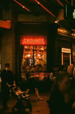 Canon Sure Shot AF-7 With Buttons 35mm Film Camera Point and Shoot