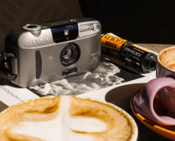 Canon Sure Shot Sleek 35mm Film Camera Point and Shoot