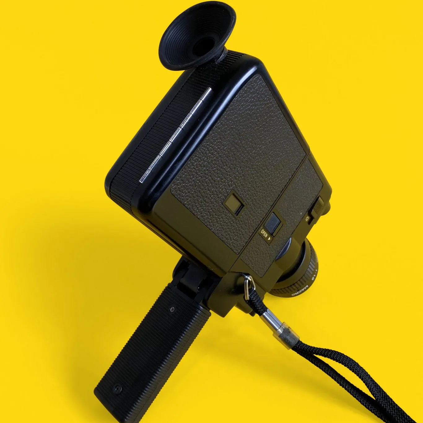 Canon 310XL Super 8 Vintage Cine Camera