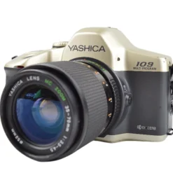 Kyocera Yashica 109 with Yashica 35-70mm f3.5 Zoom Lens