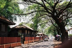 Minolta AL-F 35mm Film Camera Point and Shoot Rangefinder