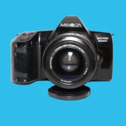Minolta Dynax 3000i Automatic 35mm SLR Film Camera with Auto Zoom Lens