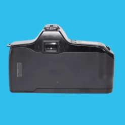 Minolta Dynax 3000i Automatic 35mm SLR Film Camera with Auto Zoom Lens