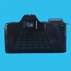 Minolta Maxxum 7000i Automatic SLR 35mm Film Camera with Minolta AF 35mm-105mm Zoom Lens