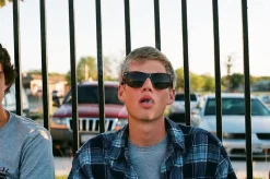 Minolta Maxxum 3xi Automatic 35mm SLR Film Camera with Auto Zoom Lens