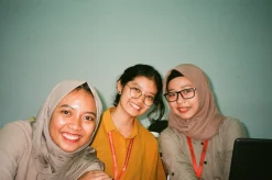 Minolta Riva Zoom 140 35mm Film Camera Point and Shoot