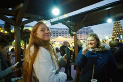 Minolta Riva Zoom 70 Silver 35mm Film Camera Point and Shoot