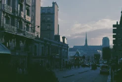 Minolta X-500 SLR 35mm Film Camera with Auto Zoom Lens