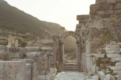 Minolta XG-1 SLR 35mm Film Camera with 50mm lens