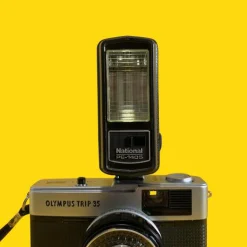 National PE 1405 External Flash Unit for 35mm Film Camera