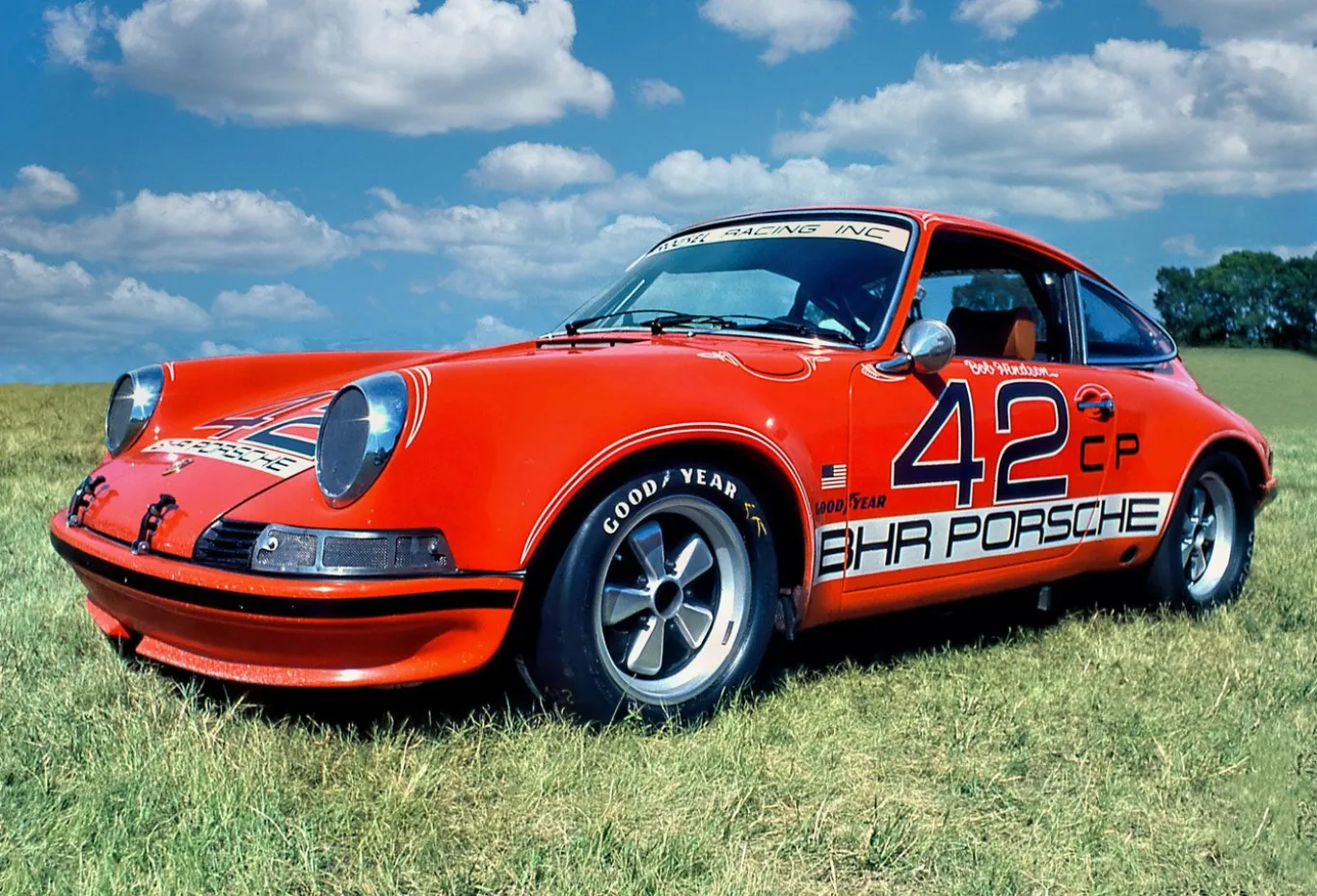 Nikomat EL Vintage 35mm SLR Film Camera w/ Nikkor-S f/2.8 35mm Lens