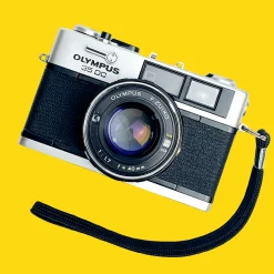 Olympus 35DC Point and Shoot 35mm Film Camera.