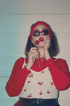 Olympus Trip 35 - 35mm Film Camera Starter Bundle