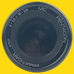 Pentacon Macro 70-210mm f/4-f/5.6 Lens
