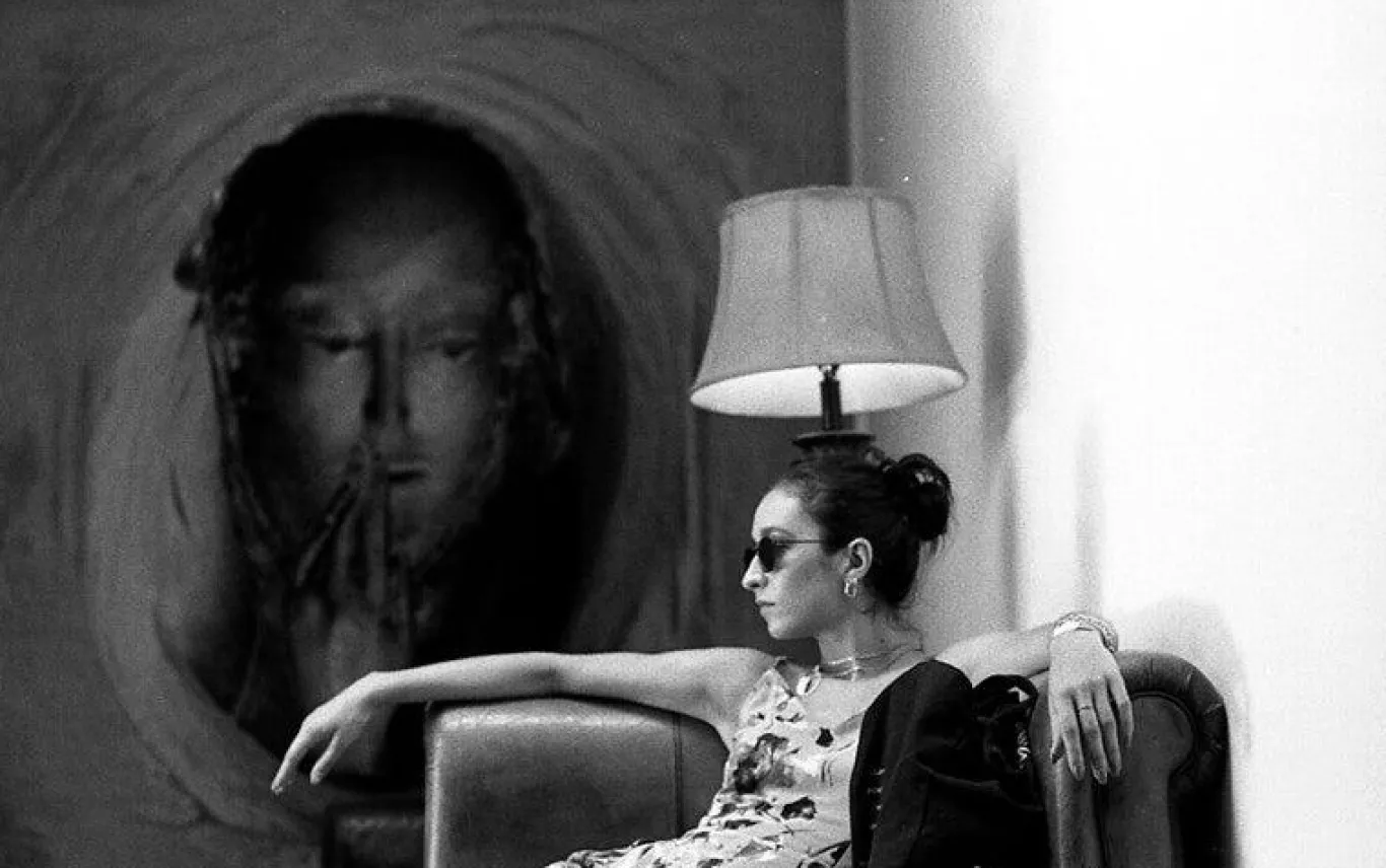 Pentax K1000 Vintage SLR 35mm Film Camera with Pentax f/2 50mm Prime Lens