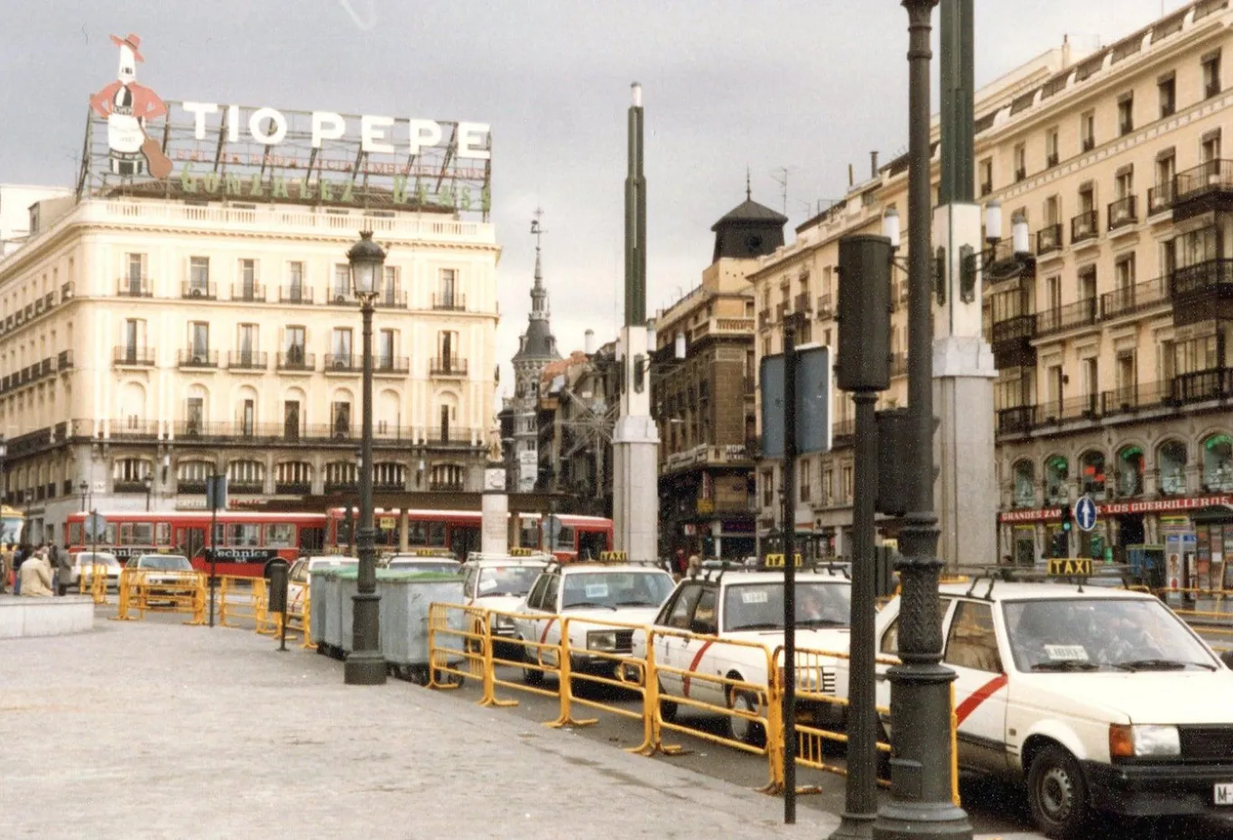 Pentax ME Super Vintage SLR 35mm Film Camera with f/1.7 50mm Prime Lens