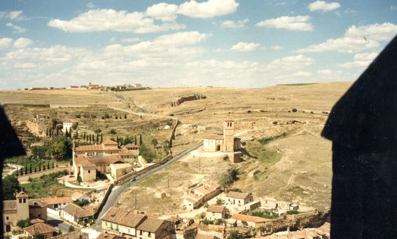 Pentax ME Super Vintage SLR 35mm Film Camera with f/1.7 50mm Prime Lens