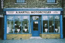 Pentax Zoom 105 R 35mm Film Camera Point and Shoot