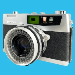 Petri - 7S. 35mm Rangefinder With 45mm F2.8 Lens