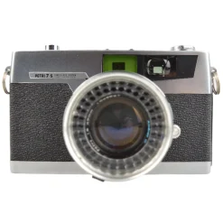 Petri 7 S Point and Shoot with 45mm f1.8 Prime Lens