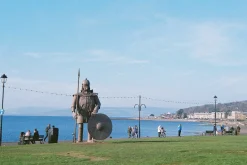 Praktica B 100 Electronic 35mm SLR Film Camera with Pentacton 50mm f/1.8 Lens