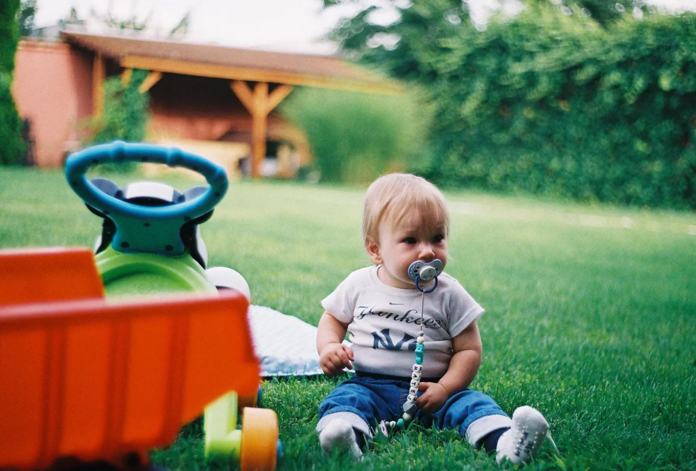 Praktica B100 Vintage35mm SLR Film Camera with Prime Lens