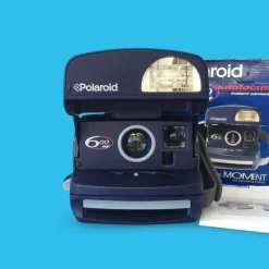 Retro Polaroid 600 AF Instant Film Camera with Original Box