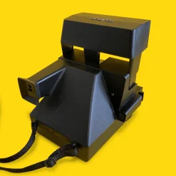 Retro Polaroid 640 Instant Film Camera