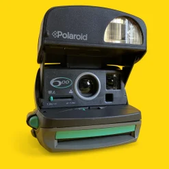 Retro Polaroid 600 Instant Film Camera