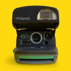 Retro Polaroid 600 Instant Film Camera
