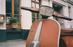 Ricoh FF 70 35mm Film Camera Point and Shoot