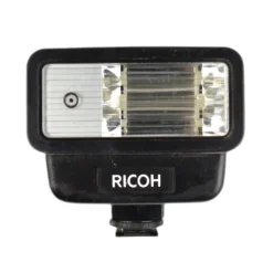 Ricoh XR Speedlite 240 External Flash Unit