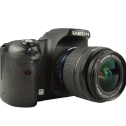 Samsung GX 10 with Schneider-Kreuznach D-Xenon 18-55mm f3.5 Zoom Lens