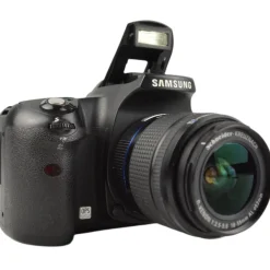 Samsung GX 10 with Schneider-Kreuznach D-Xenon 18-55mm f3.5 Zoom Lens