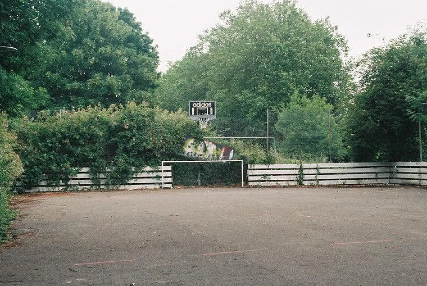 Zenit E Vintage Metal 35mm SLR Film Camera